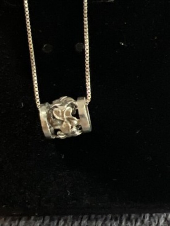 Unbranded Jewelry - Sterling silver Floating Barrel Charm